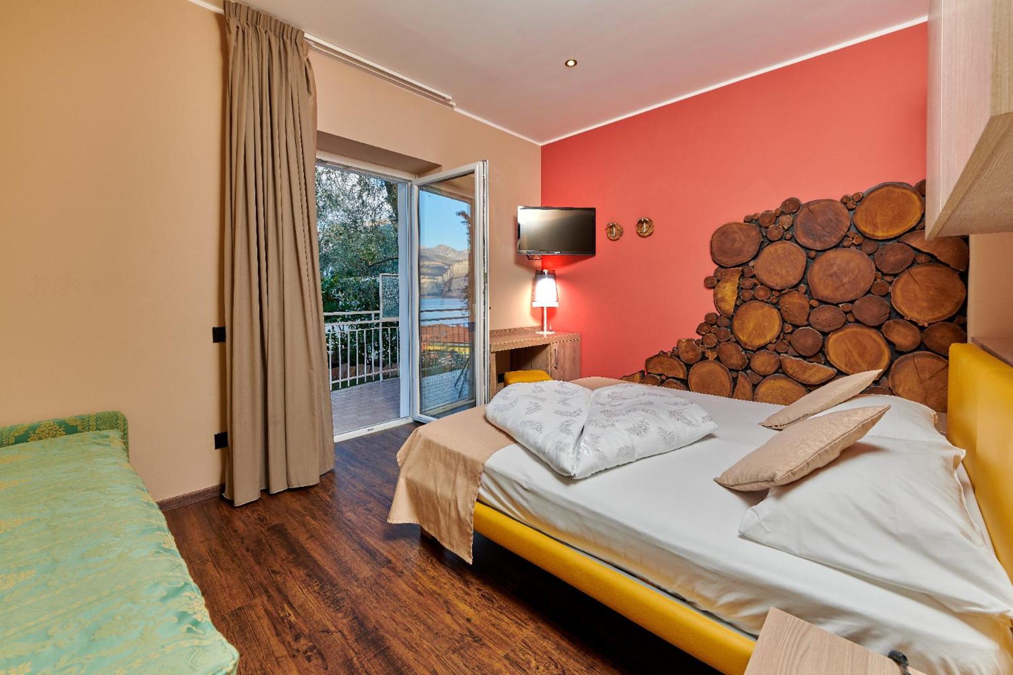 Hotel Eden Brenzone sul Garda Pokoj fotografie